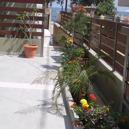 Apartamento Artemis Two Steps By The Sea